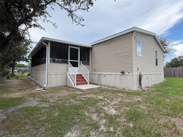 7310 Riverview Dr, Riverview, FL 33578