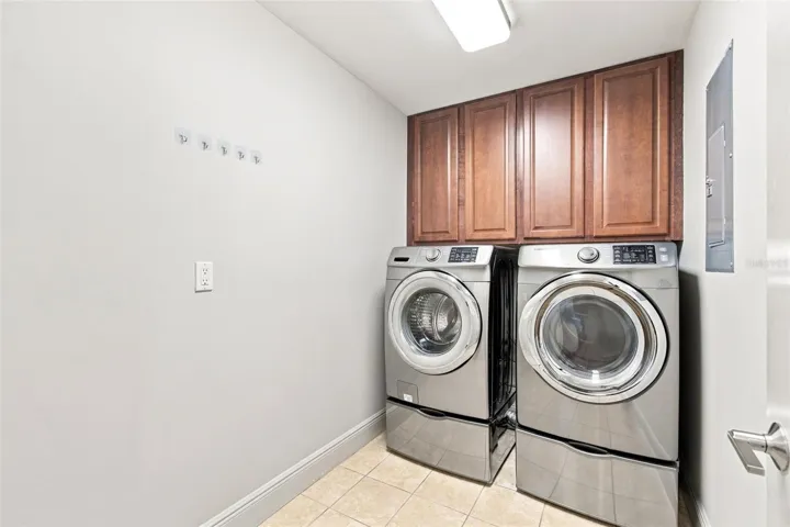 1227 E Madison St #703, Tampa, FL 33602