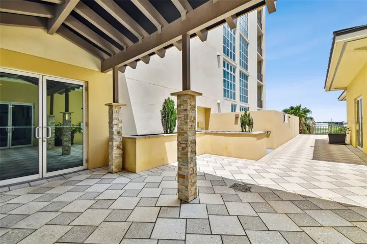 1227 E Madison St #703, Tampa, FL 33602