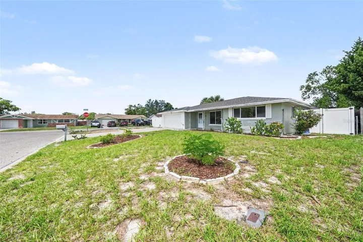 7815 Monarda Dr, Port Richey, FL 34668