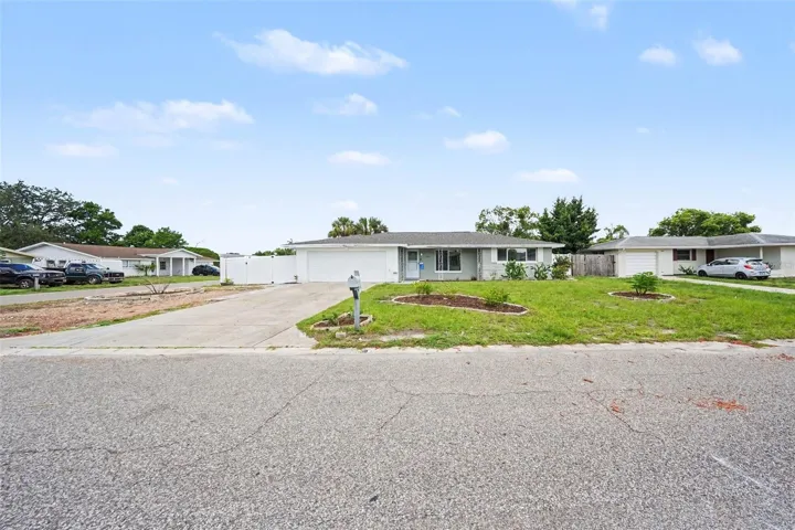 7815 Monarda Dr, Port Richey, FL 34668