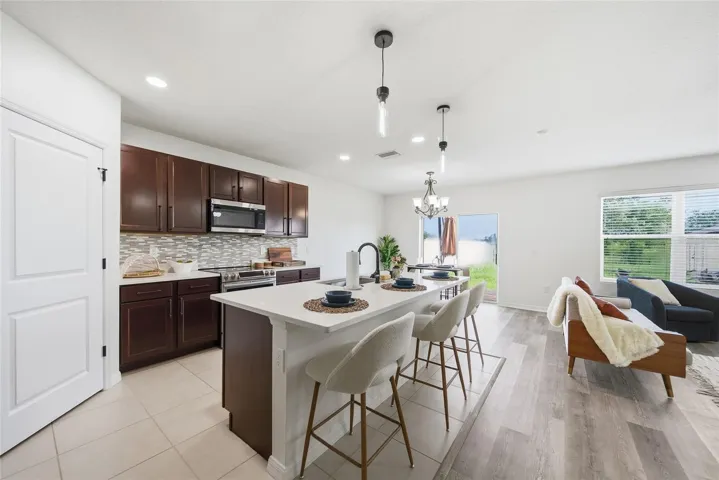10019 Geese Trail Cir, Sun City Center, FL 33573