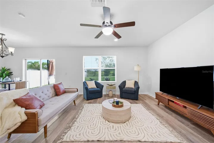 10019 Geese Trail Cir, Sun City Center, FL 33573