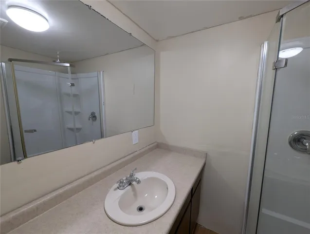 8723 N 27th St, Tampa, FL 33604