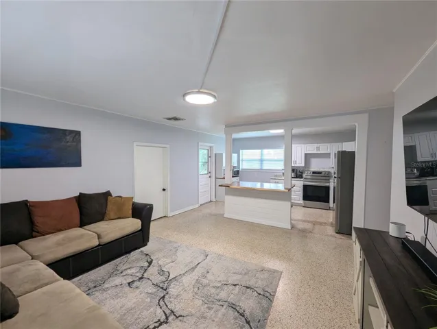 8723 N 27th St, Tampa, FL 33604