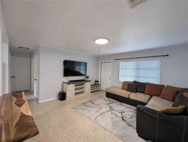 8723 N 27th St, Tampa, FL 33604
