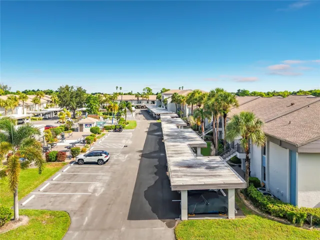 5925 Trailwinds Dr #925, Fort Myers, FL 33907