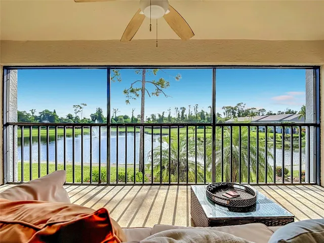 5925 Trailwinds Dr #925, Fort Myers, FL 33907
