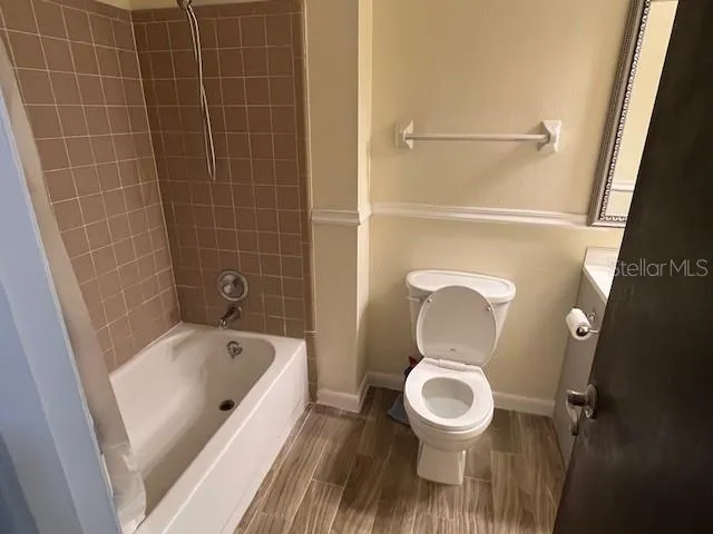 2832 Nw 44th Pl, Gainesville, FL 32605