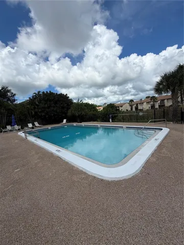 2617 Pine Lake Ter #b, Sarasota, FL 34237
