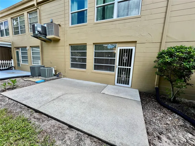 2000 World Parkway Blvd #7, Clearwater, FL 33763