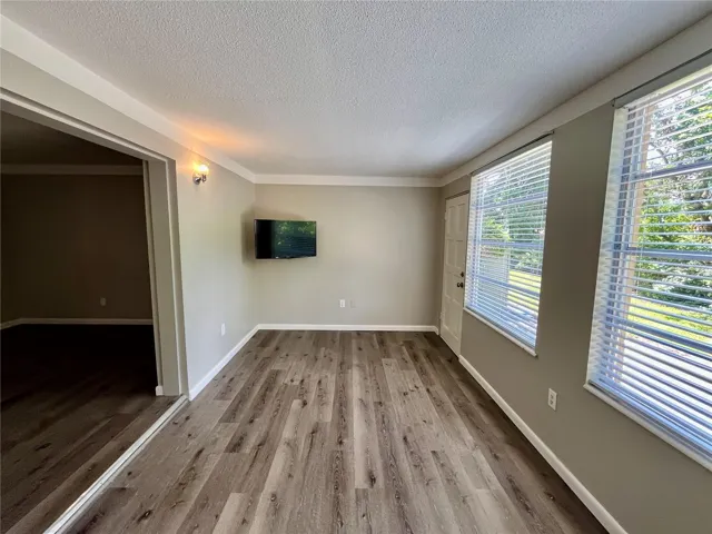 2000 World Parkway Blvd #7, Clearwater, FL 33763