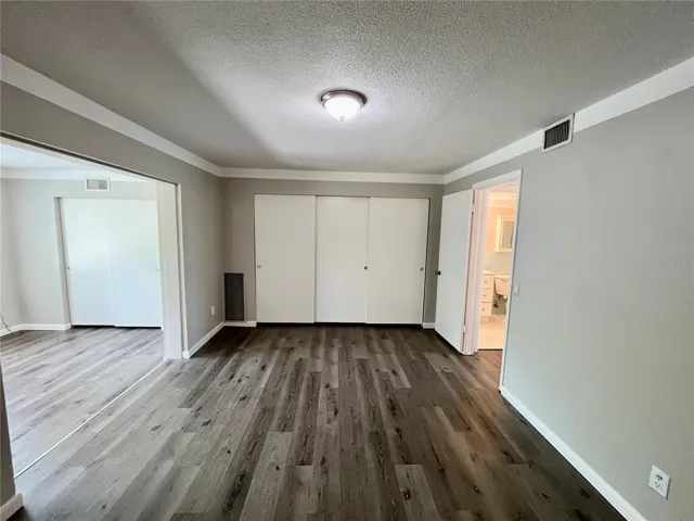 2000 World Parkway Blvd #7, Clearwater, FL 33763