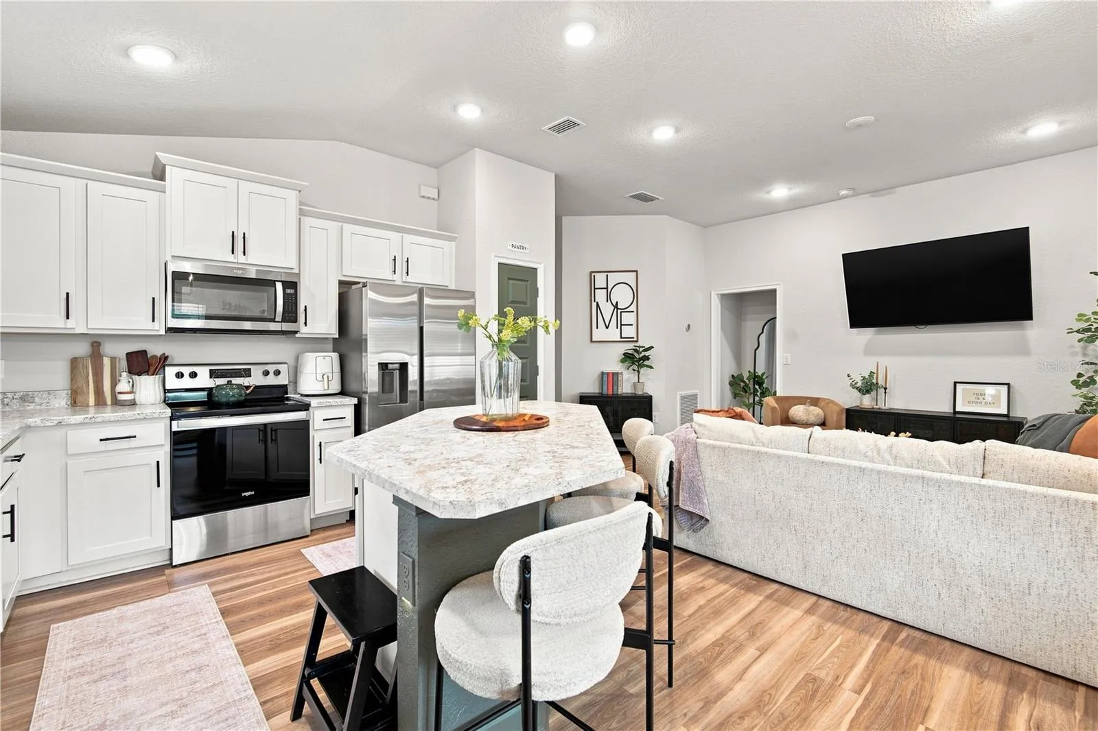 Spacious Kitchen