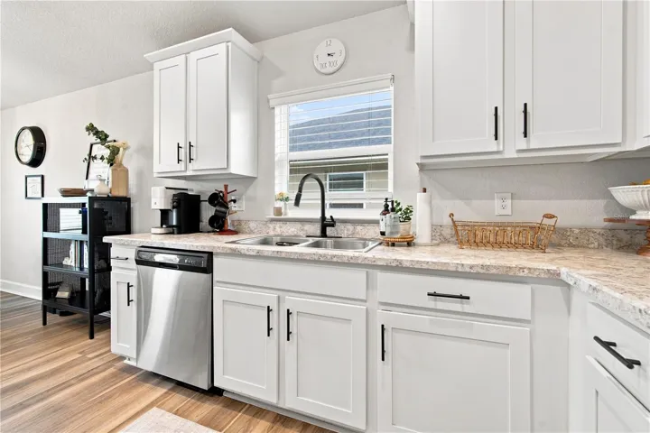 Spacious Kitchen
