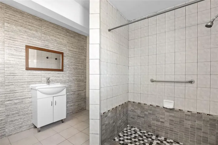 Extension Villa Caparra Calle Florencia C9, Guaynabo, PR 00966