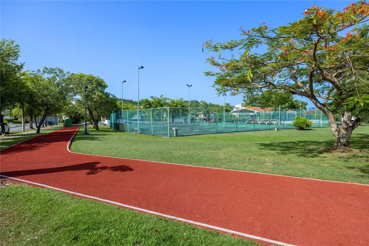 Extension Villa Caparra Calle Florencia C9, Guaynabo, PR 00966