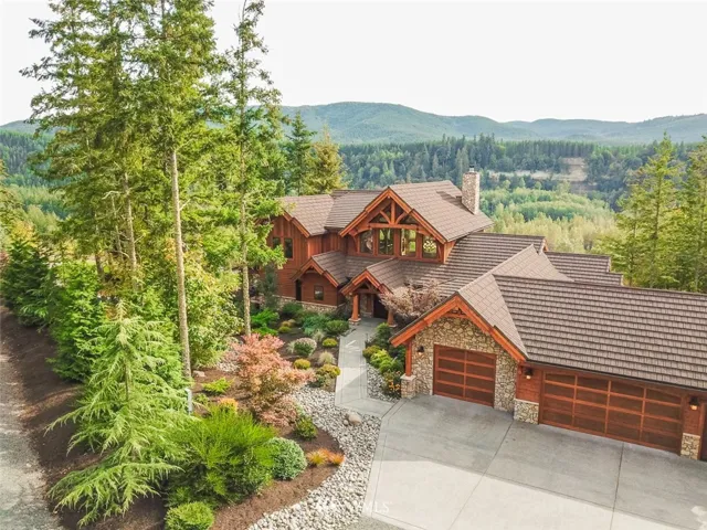 Welcome to 3828 River Ridge Drive East. I think you will find this private timber frame home to be one that will exceed your expectations at every turn--Come in and take a look!
