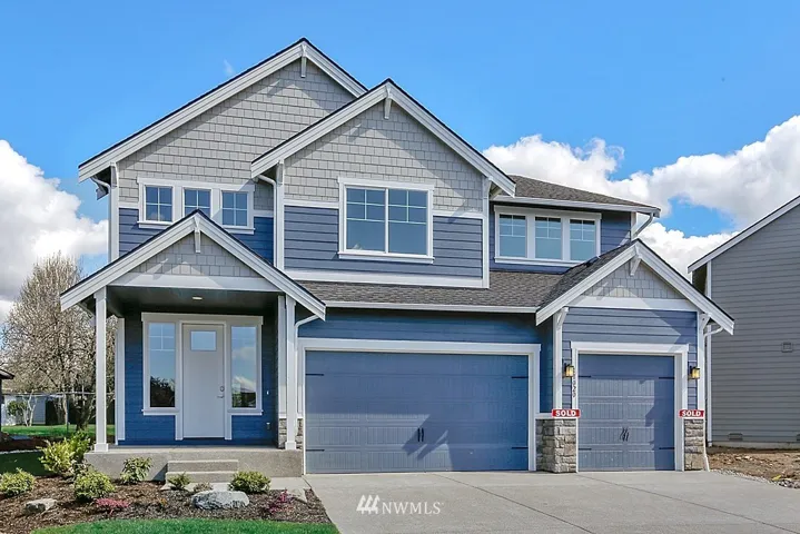 Photos are sample photos of another community, same floorplan. Some colors and options may vary.