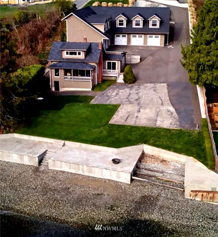 Welcome to 1505 Yukon Harbor Drive, which is 5 minutes from the Southworth-to-Seattle Ferry...soon you will be just a quick ferry ride to downtown Seattle. This property has 2 dwellings on 90 feet of no-bank waterfront.