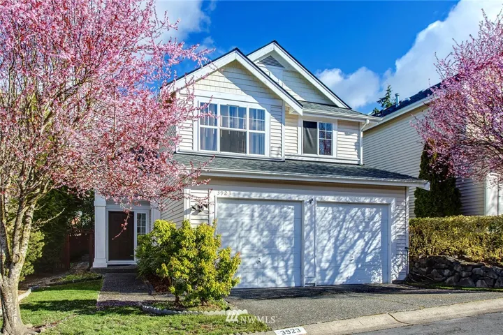 Zero shared walls condo. Feels like home.