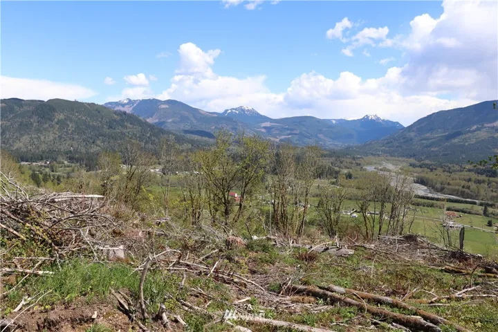 Panoramic Views up and down the North Fork Nooksack Valley, with mountains beyond