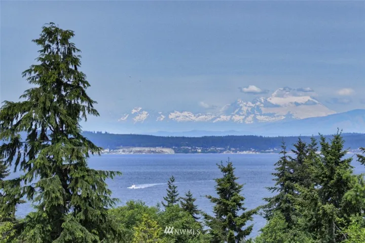 Breathtaking water and mountain views from almost every room!