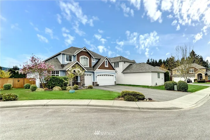 Welcome Home to this beautiful home in Monroe with Main Floor Master and 3 car garage.