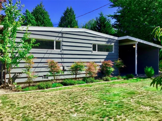 Classic mid-century living in Seattle!
