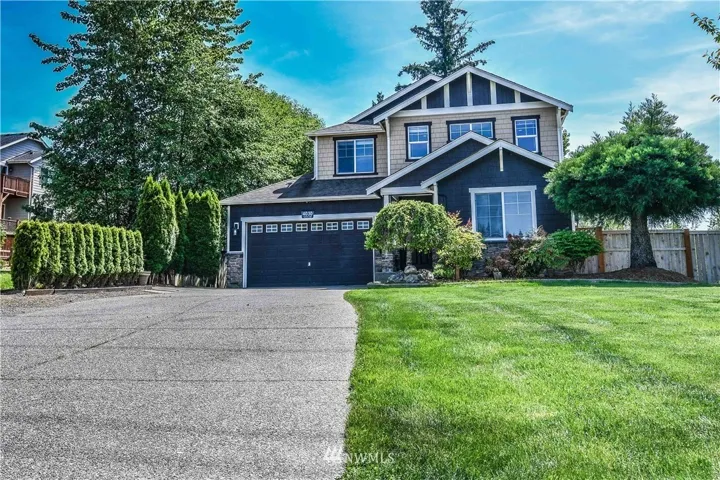 Oversized driveway allows for RV parking and ample of space for parking while entertaining.