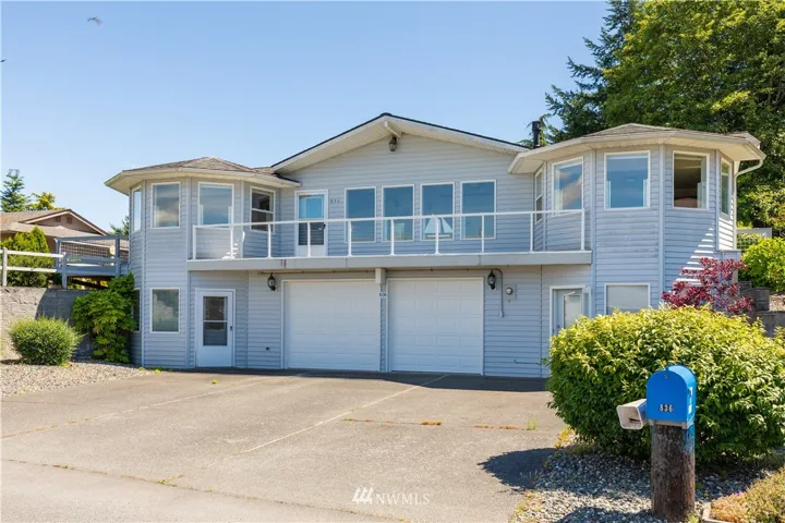Yes it's a Rambler with adaylight basement. With parking behind the home you just walk in off the entrance deck directly into the living room. This home is spacious, lots of light, great kitchen and I'll show you the master bedroom which is huge.