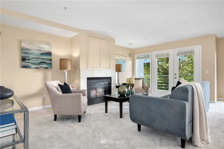 Bright & cozy living room with gas fireplace