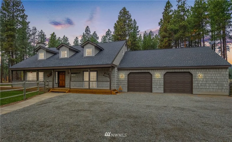 Fresh gravel in the circular driveway. It's all done and ready to move in!