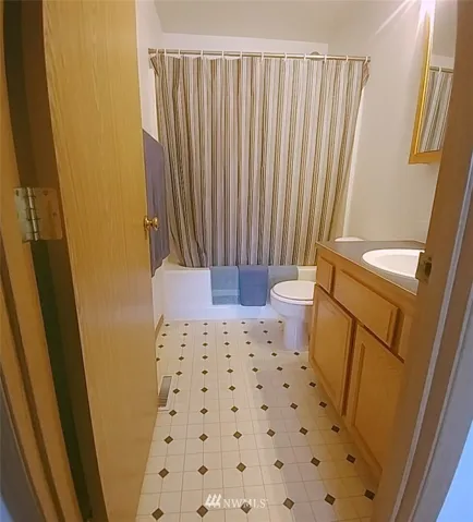 1170