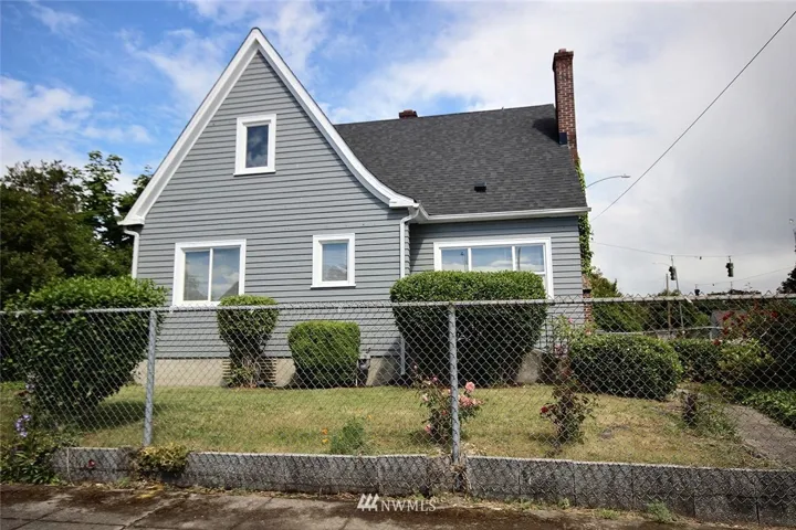 This stunning sturdy Craftsman home has been lovingly updated throughout. There is also a full height 1023 sq ft unfinished basement with separate entrance.  It could be finished as an additional dwelling unit for monthly rental or BNB it! Conveniently located near I-5 on-ramps, the Tacoma Mall, shopping and restaurants!