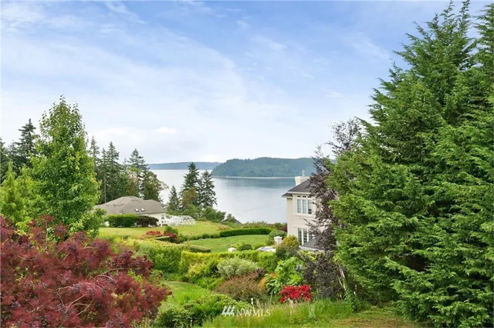 Welcome home! A fine view of life starts here, with sparkling water and blue skies.