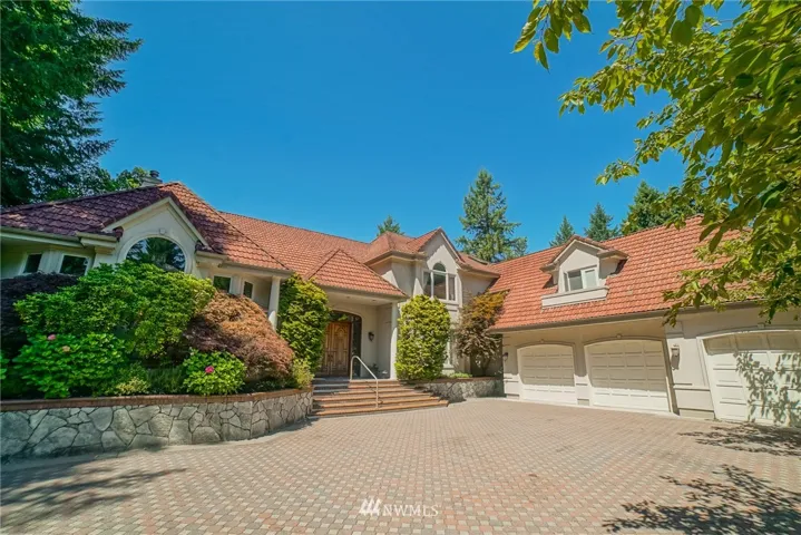 Welcome to 4727 Old Stump Drive NW!