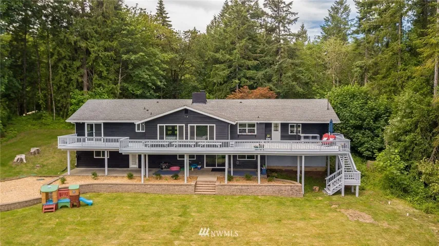 This home is huge and completely remodeled from top to bottom!!!! Featuring over 4000 sq ft, 3 living rooms, 2 bonus rooms, 4 bedrooms, and is located on a peaceful dead end street in a sought after location with views of the valley and mountains.