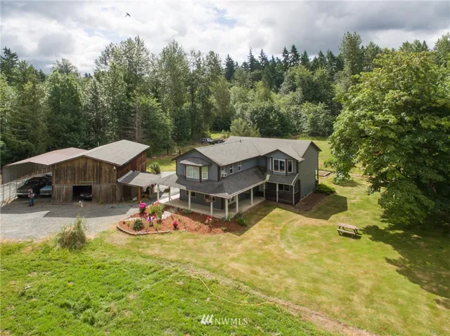 Live BIG on 8.8 Acres!