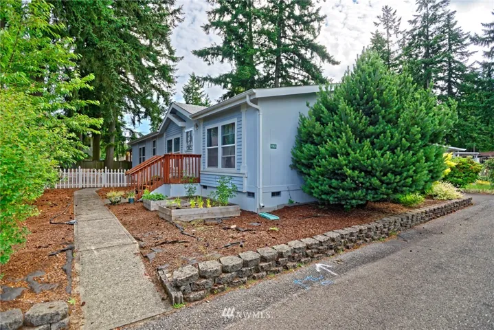 3 bedroom 2 bath home located in 55+ Community
