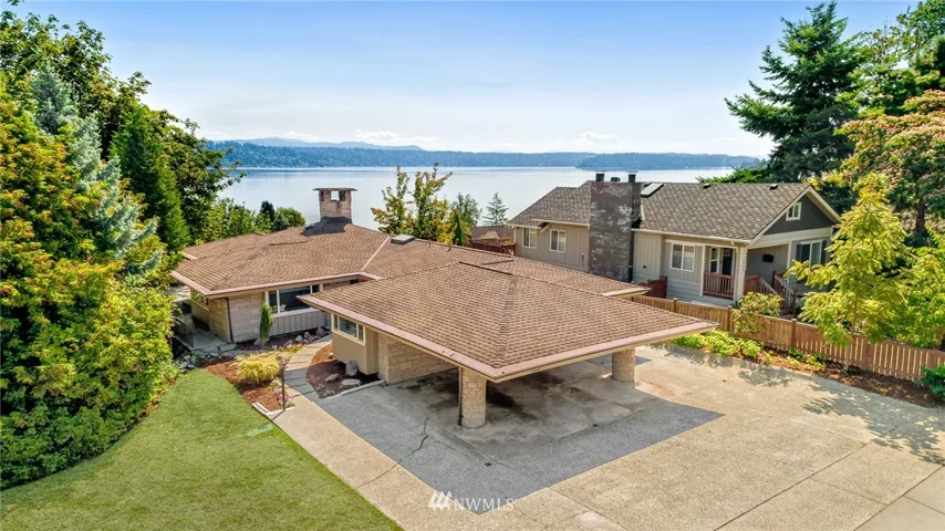 Original custom designed mid-century house with big views