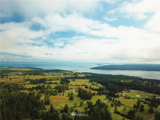 Elevation ~400'