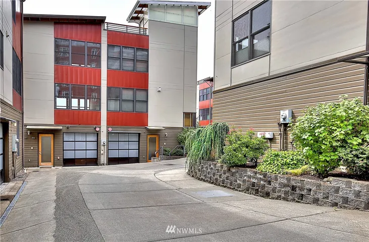 The Triangle Town homes offer the convenience of urban living located within walking to distance to just about everything.