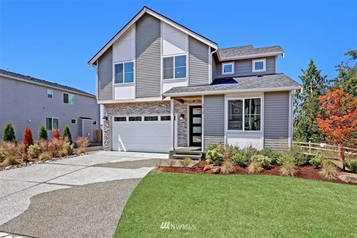 Pictures are of a different home (lot 23) -Lot 21 is Same model - Whidbey floor plan