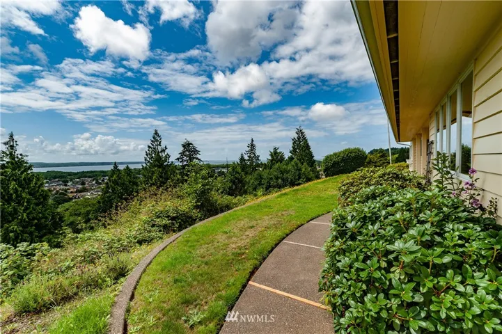View from the far SE corner of the home looking SW out over the Harbor, Westport/Ocean Shores area.
