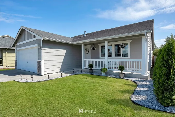 Welcome home to this lovely 3 bedroom 2 full bathroom home!