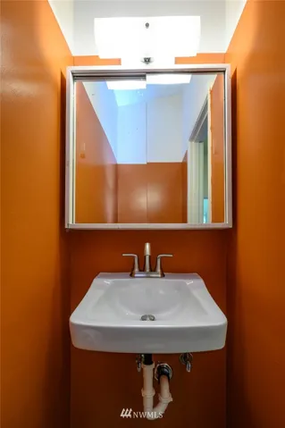 1170