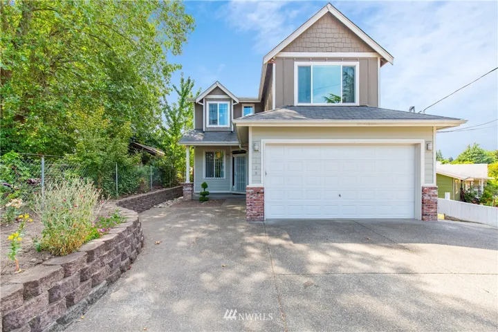 This Light Bright charming home has ample parking