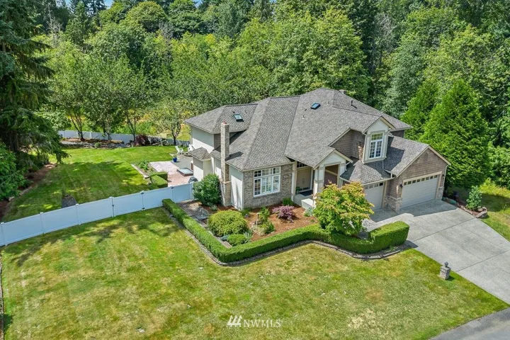 Private estate on Union Hill surrounded by nature and lush grounds.