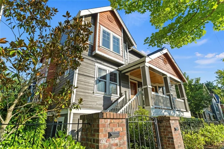 Welcome to Windermere Place!